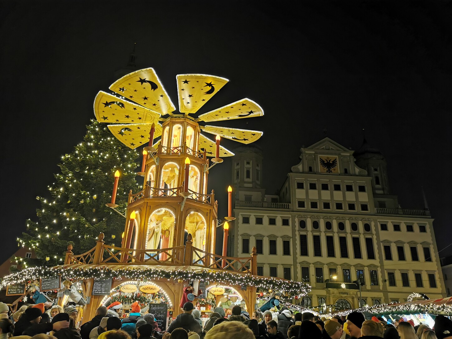 Augsburg Rathausplatz im Advent